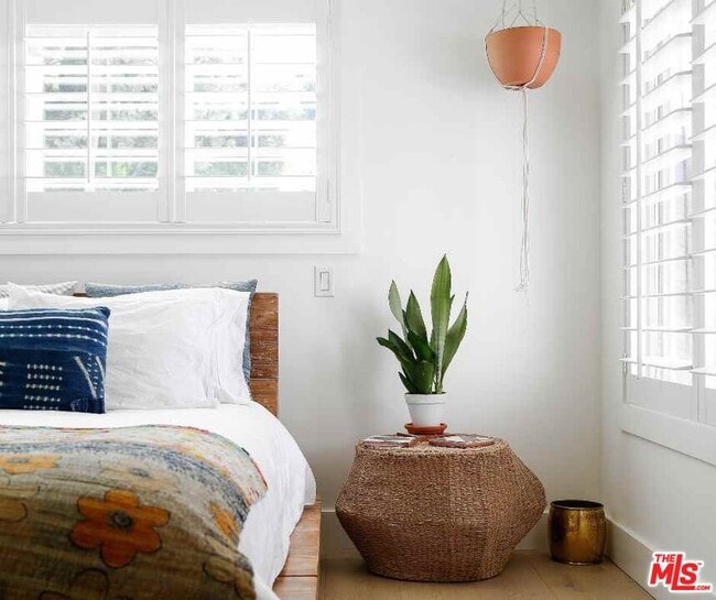 Building Photo - 30606 La Sonora Dr