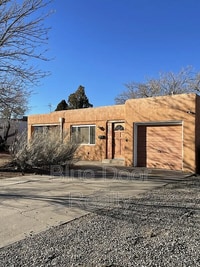 Building Photo - 1001 Jackson St SE