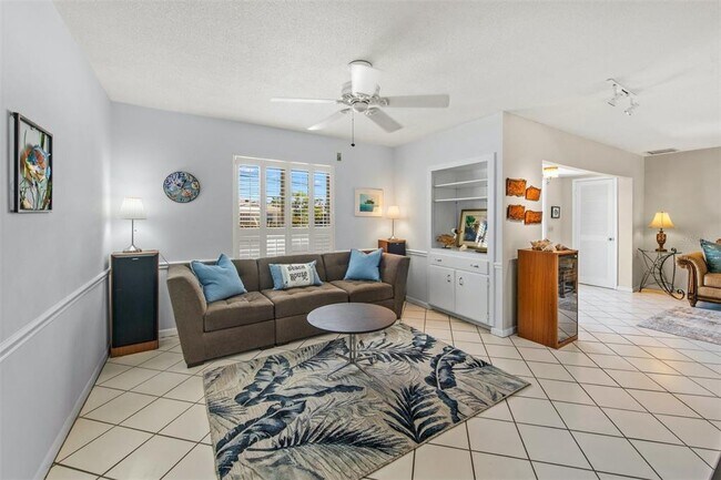 Building Photo - 614 Gladstone Ln