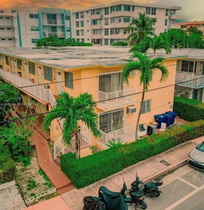 Building Photo - 7720 Harding Ave