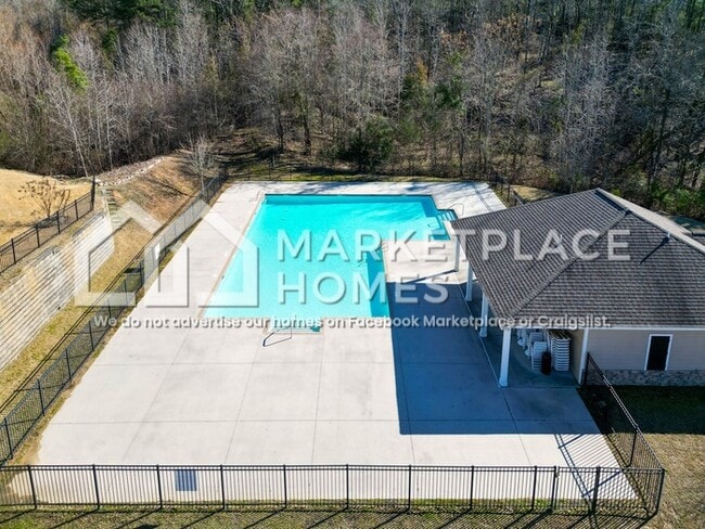 Building Photo - 4606 Southwind Rd