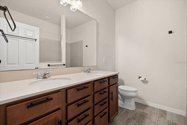 Building Photo - 3559 Southern Cross Lp