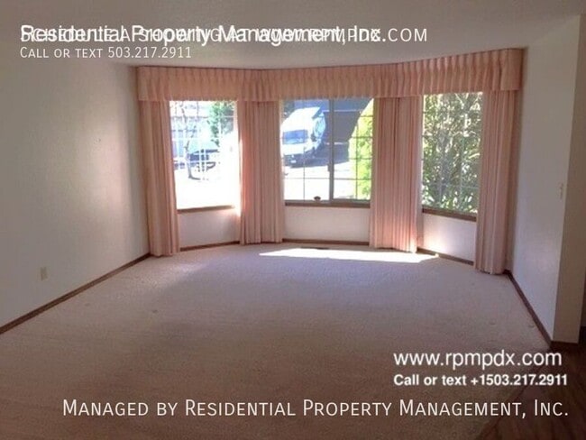 Building Photo - 7950 SW 135th Ave