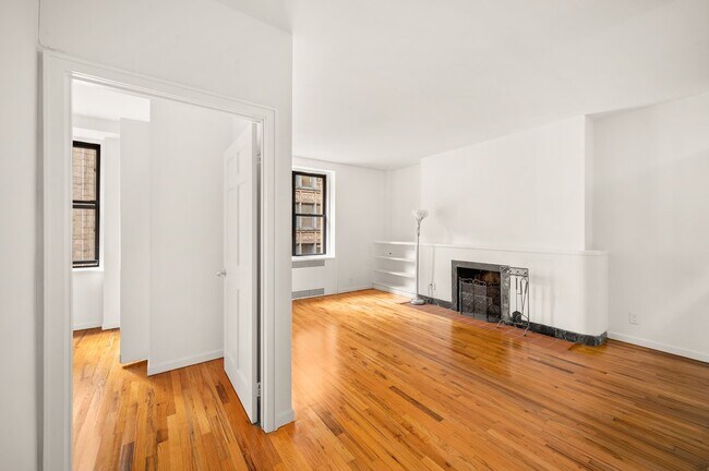 Building Photo - 121 Madison Ave