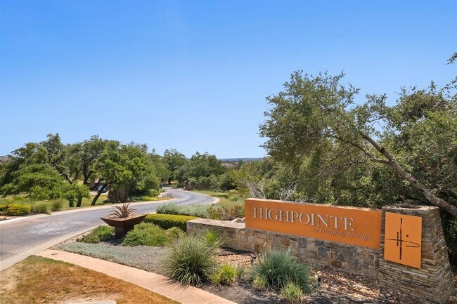 Building Photo - 880 Wild Rose Dr