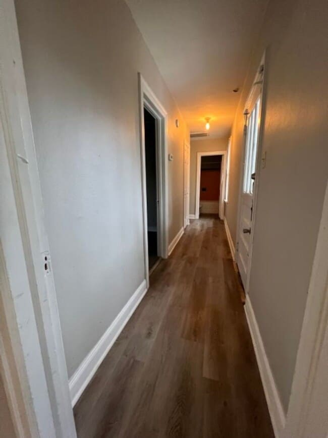 Building Photo - Home For Rent