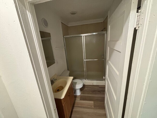 Building Photo - 4 BEDROOM 2 BATH HOUSE FRESHLY UPDATED MINI SPLITS FOR HEAT AND AIR. STORAGE BUILDING IN BACK NOT...