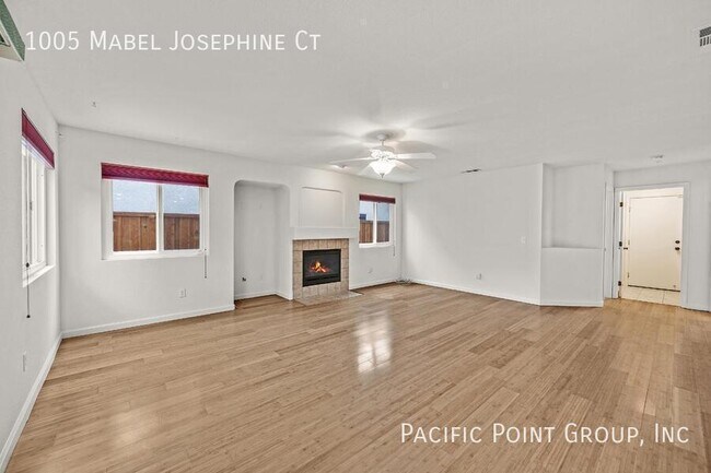 Building Photo - 1005 Mabel Josephine Ct