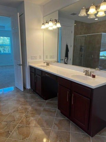 Building Photo - 9555 Phipps Ln