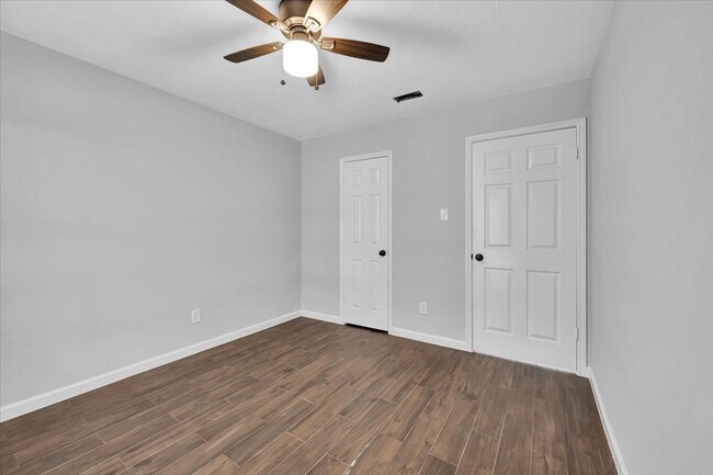 Building Photo - 1807 Palo Duro St