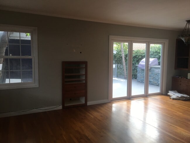 Building Photo - Nautical Coronado Home