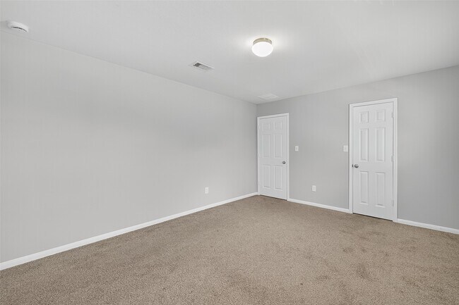 Building Photo - 20718 Bandrock Terrace