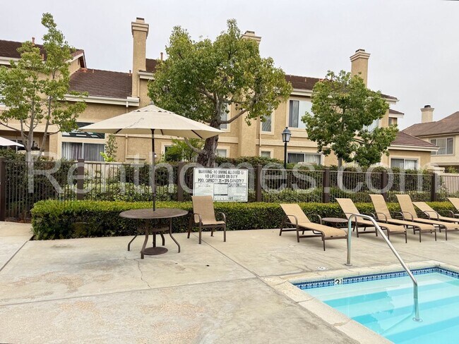 Building Photo - 11553 Westview Pkwy