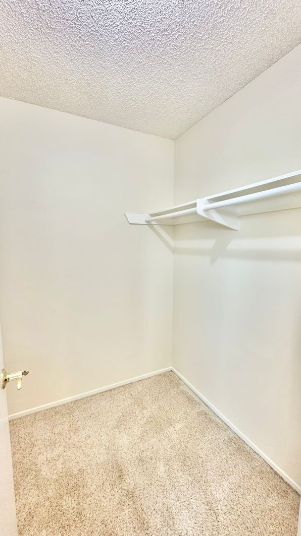Building Photo - Spacious Two-Story Home with Three-Car Att...