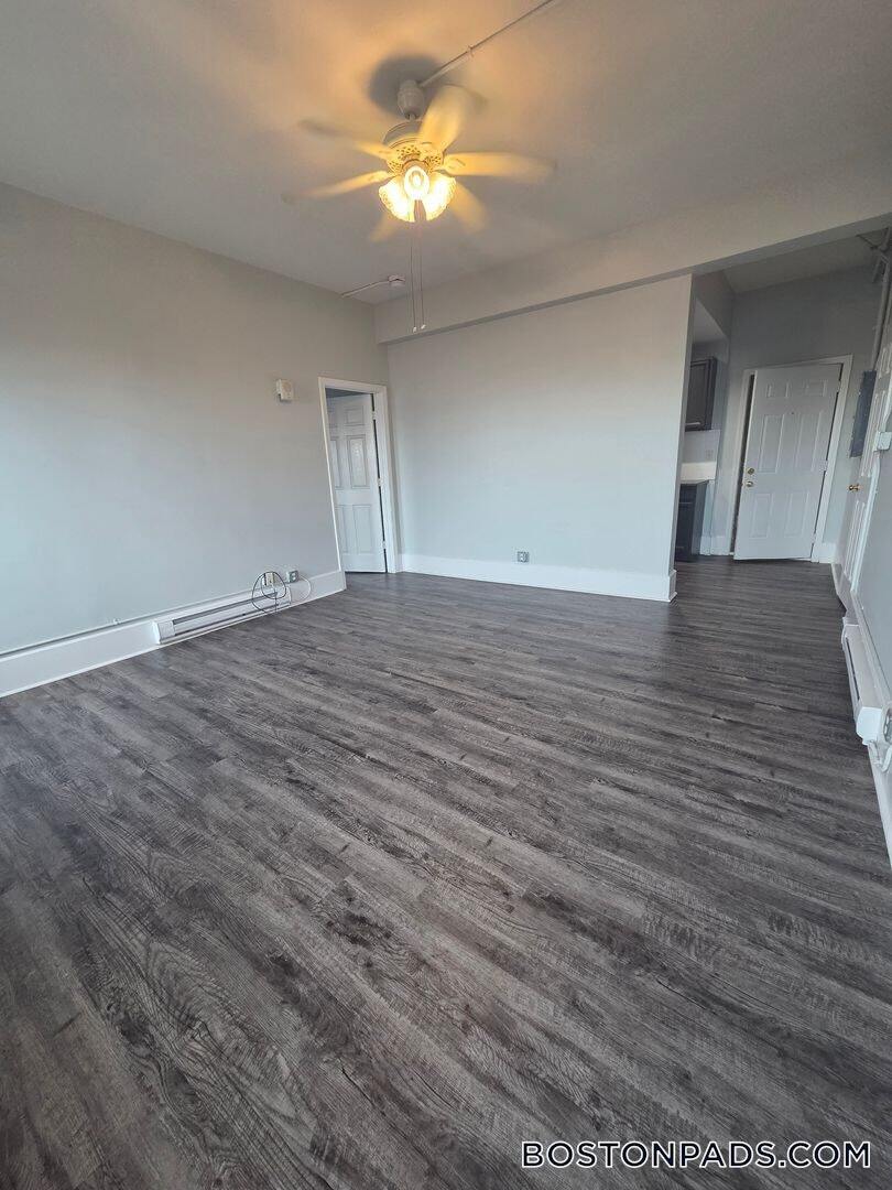 Building Photo - 50 Franklin St