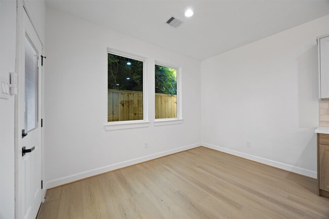 Building Photo - 3615 Gano St