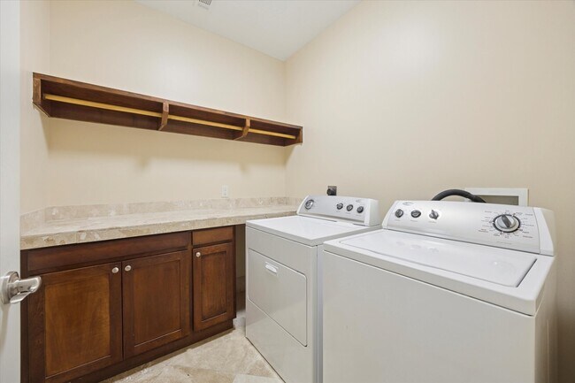 Building Photo - 2515 Washington Ave