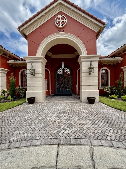 Building Photo - 2713 Via Murano
