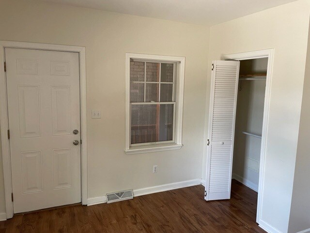 Building Photo - 907 West St