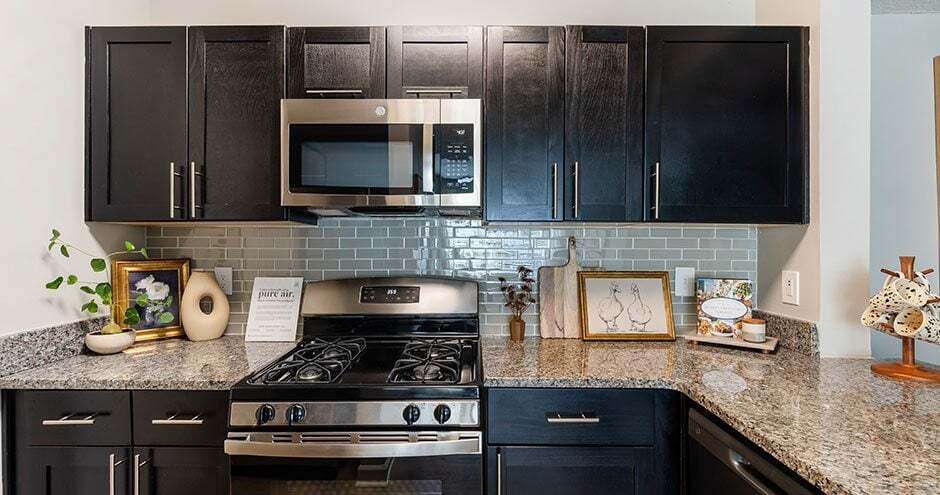 Primary Photo - Park at The Hill