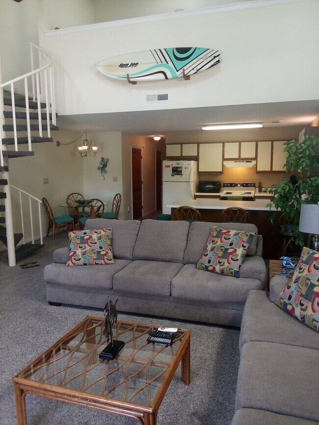 Building Photo - 1920 Bent Grass Dr