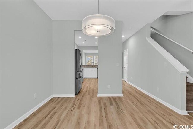 Building Photo - Gorgeous 2 bed 2.5 bath condo at Kiskadee Parke