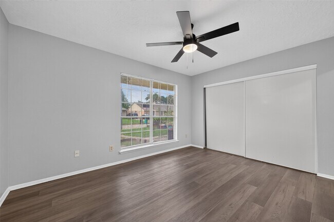 Building Photo - 2403 Autumn Springs Ln