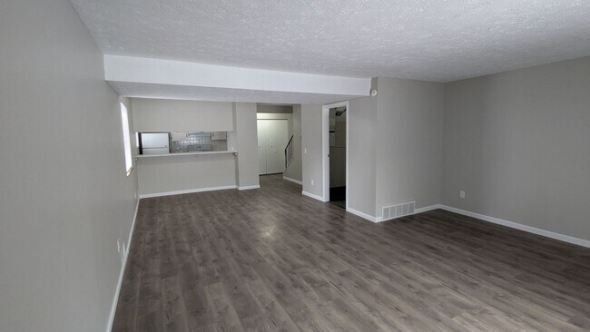 Building Photo - MN Cedar Village (833)