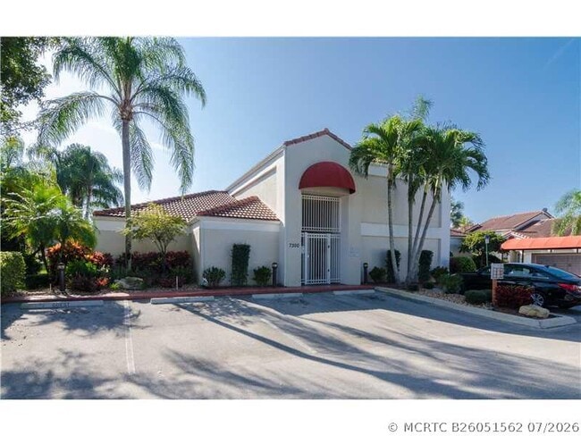 Building Photo - 7342 Pinewalk Dr S