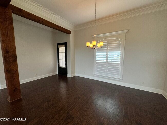 Building Photo - 216 Golden Cypress Dr