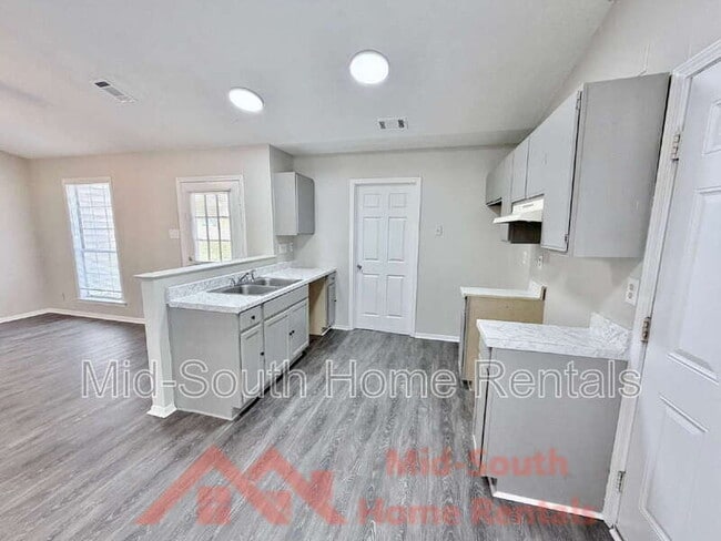 Building Photo - 6419 Ashton Rd