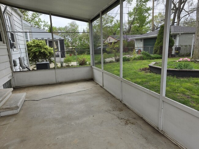 Building Photo - 26051 Alger St