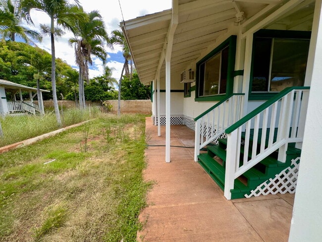 Building Photo - Ewa Beach Gem! 2BR/1BA with A/C, Parking &...