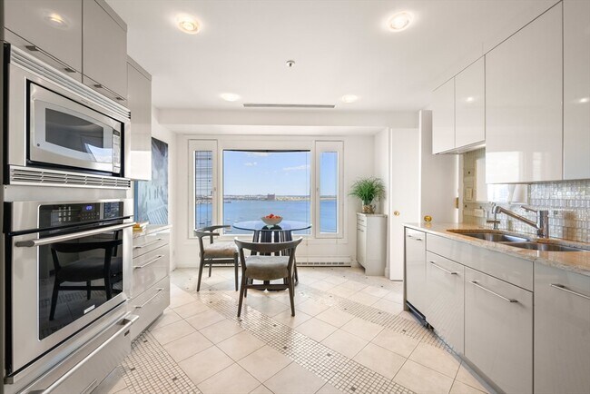 Building Photo - 10 Rowes Wharf