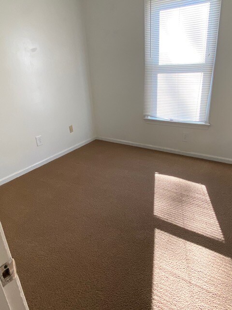 Building Photo - 5381 Lynbrook Landing