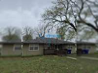 Building Photo - 1702 SW McArthur St