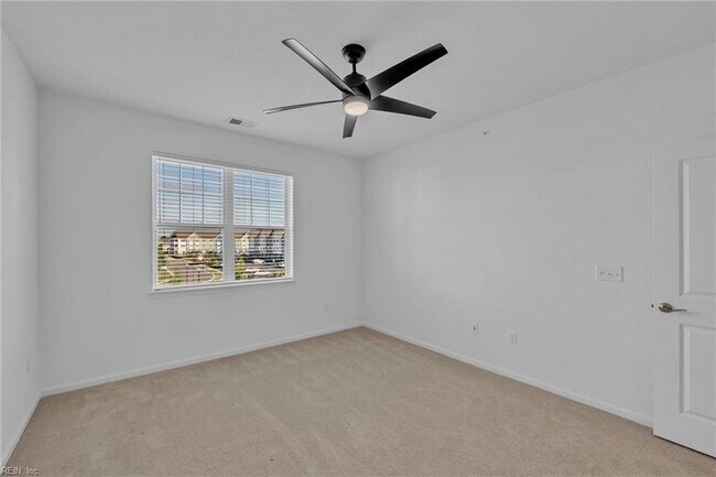 Building Photo - 1732 Dromolin Dr