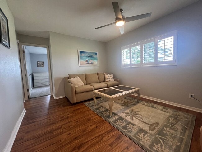 Building Photo - BEAUTIFUL and Renovated Riverfront Furnished Condo 2 Bedrooms, 2 Bathrooms