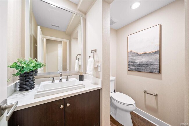 Building Photo - 74 Gainsboro