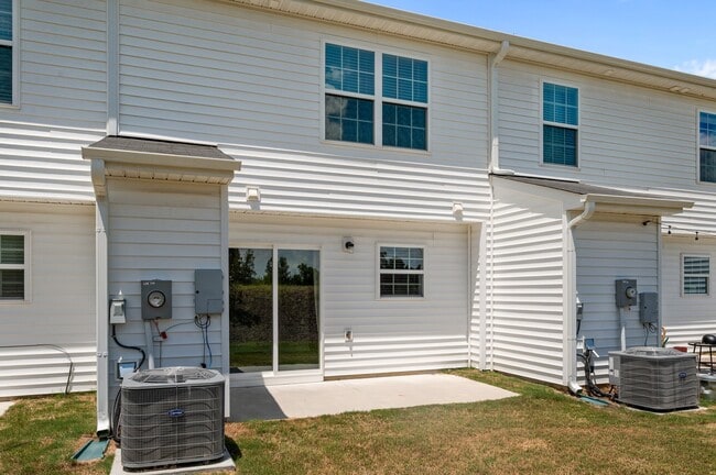 Building Photo - 4109 Laurel Rdg Dr