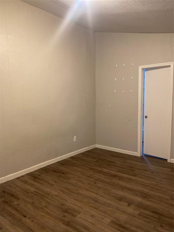 Building Photo - 321 W Austin Ave