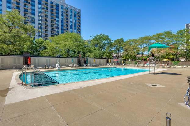 Pool - 88 W Schiller St