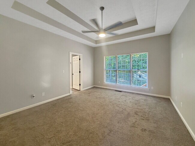 Building Photo - Beautifully Updated 3-Bedroom Home on 1.1 Acres in Gainesville