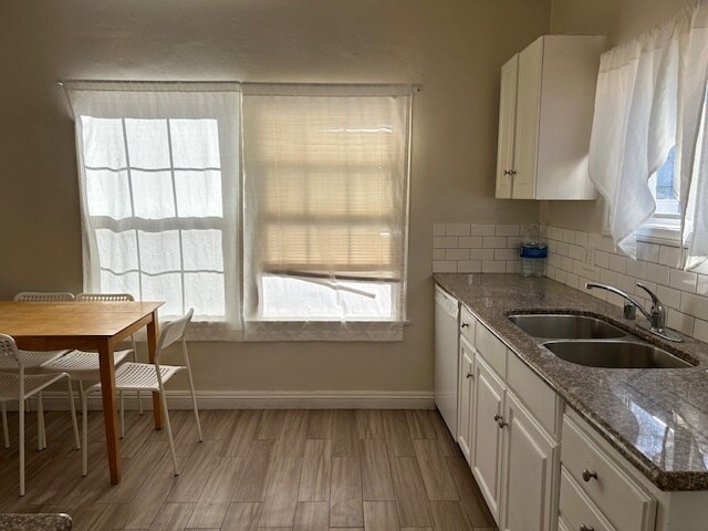 Building Photo - 243 W Elm Ave