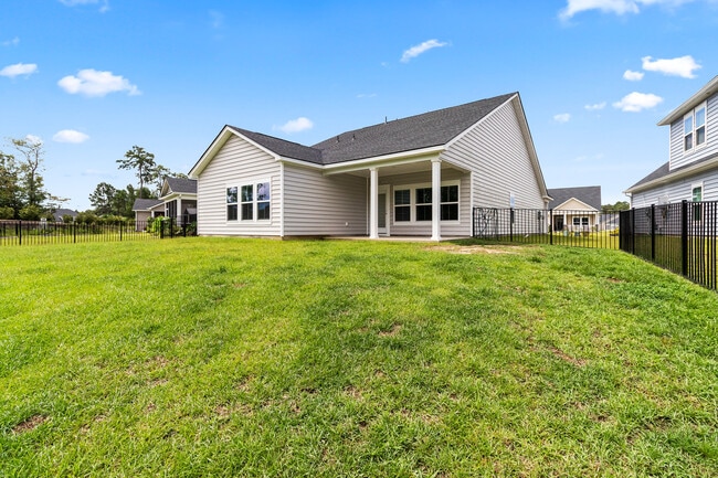 Building Photo - Empyrean Home