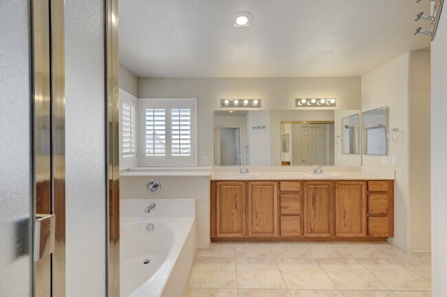 Building Photo - STUNNING 4 Bedroom, 2 Story Home featuring...