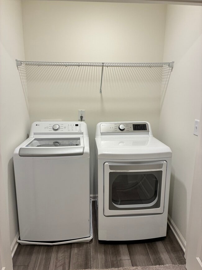 Building Photo - Cartersville Townhomes