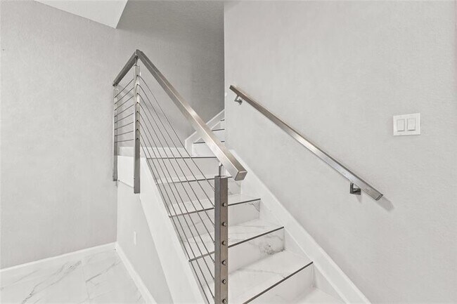 Building Photo - 221 SW 159th Way