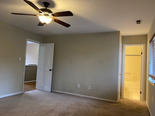 Building Photo - Chesapeake Beach