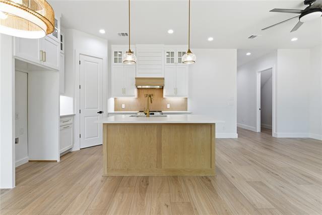 Building Photo - 200 Dover Dr